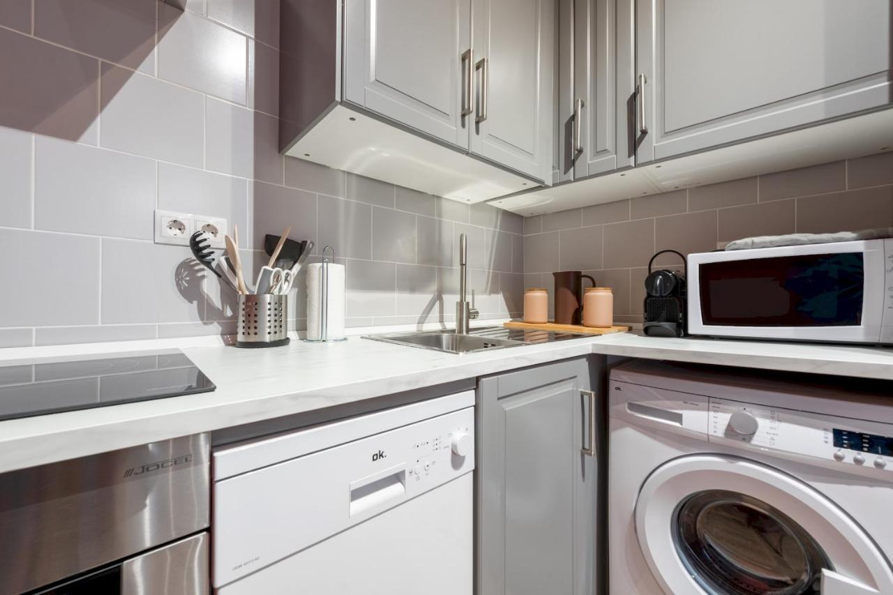 3 Bedrooms 1 Bathroom Furnished - Lavapies- Mintystay Madrid Exterior foto