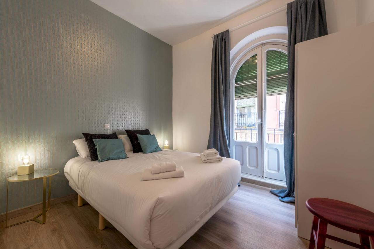3 Bedrooms 1 Bathroom Furnished - Lavapies- Mintystay Madrid Exterior foto